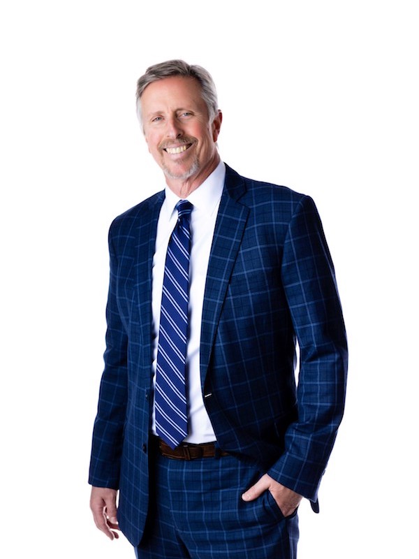 Professional-Headshot_Paul Professional-Headshot_Paul